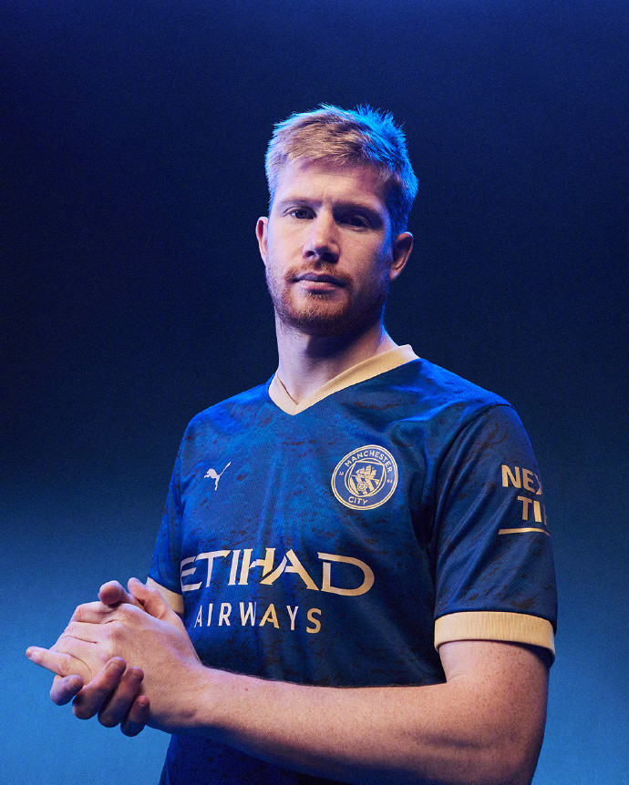 《自由篮球》妮特克莉斯获取倒计时，12周年专属道具全拿下！